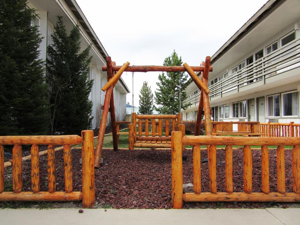 White Buffalo Hotel West Yellowstone Exterior photo
