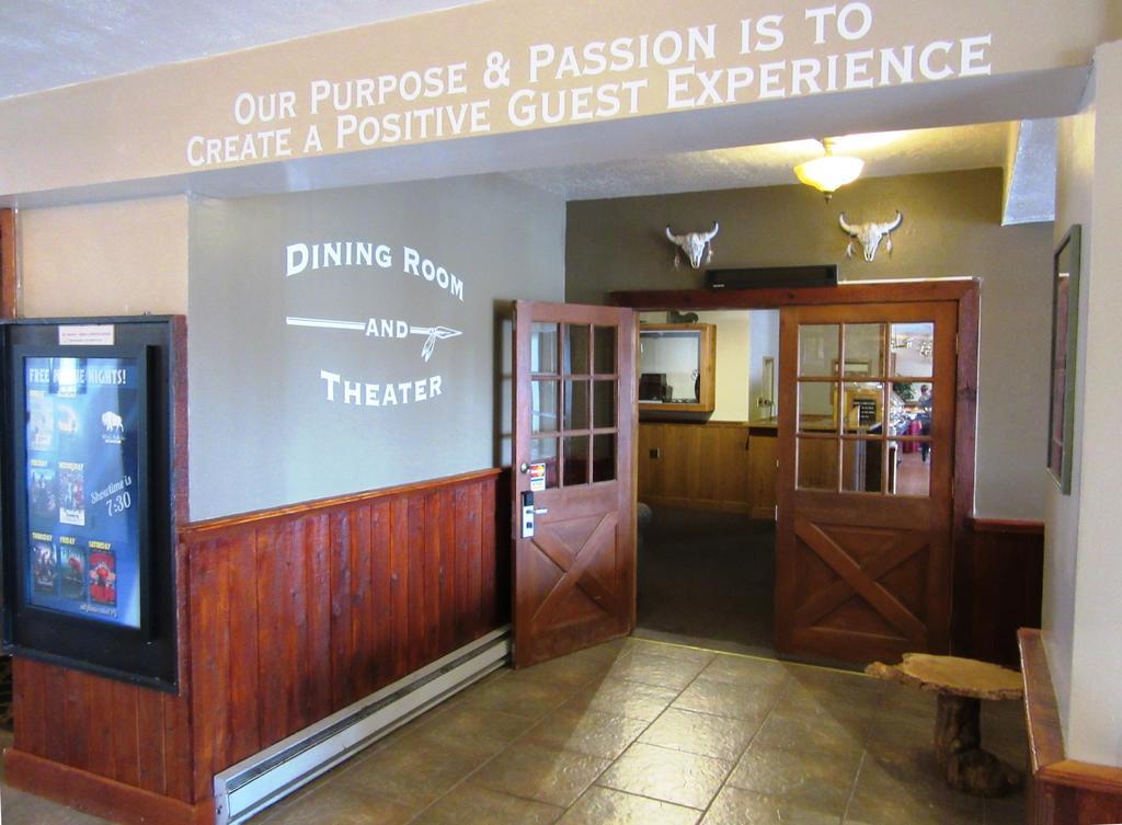 White Buffalo Hotel West Yellowstone Exterior photo