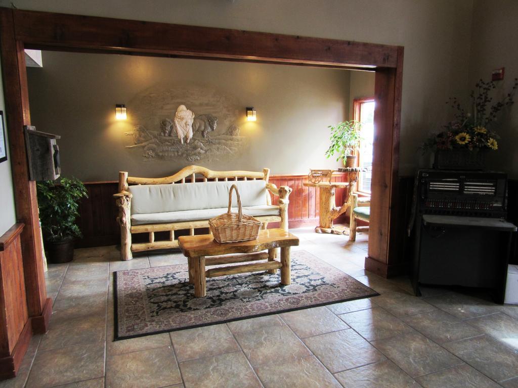 White Buffalo Hotel West Yellowstone Exterior photo
