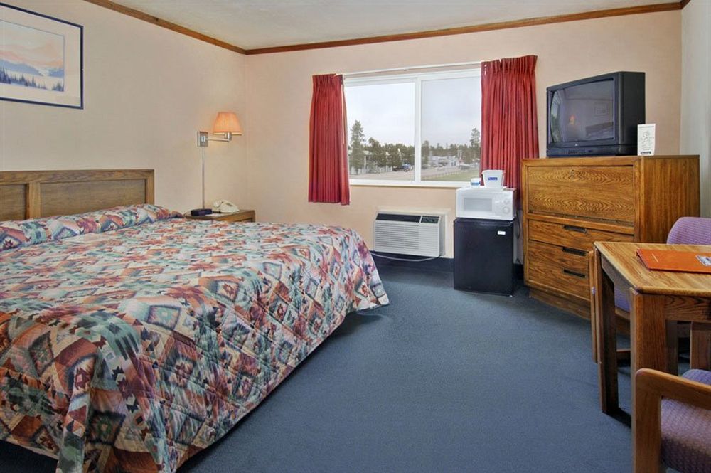 White Buffalo Hotel West Yellowstone Exterior photo